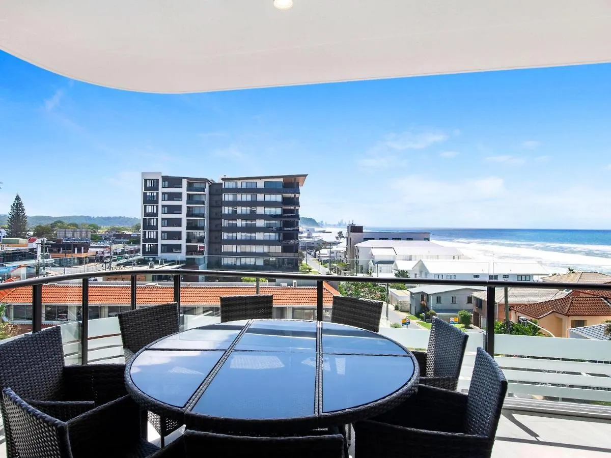 Luxury Central Palm Beach Apartment With Rooftop Pool - Gchm Gold Coast 0*,  Australia