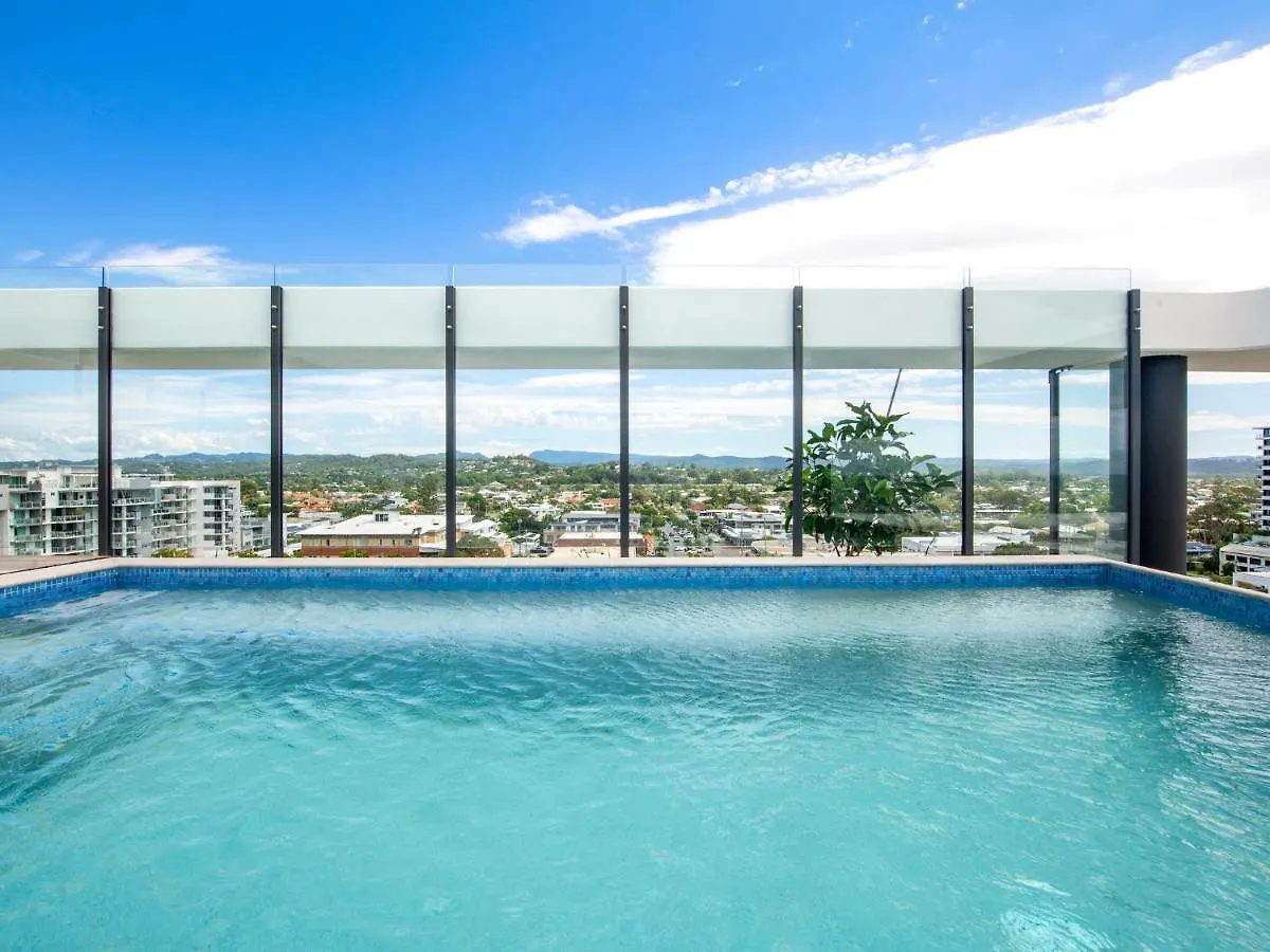 Luxury Central Palm Beach Apartment With Rooftop Pool - Gchm Gold Coast